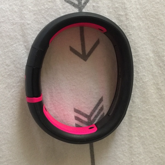 Nike Fuelband - Picture 2 of 8